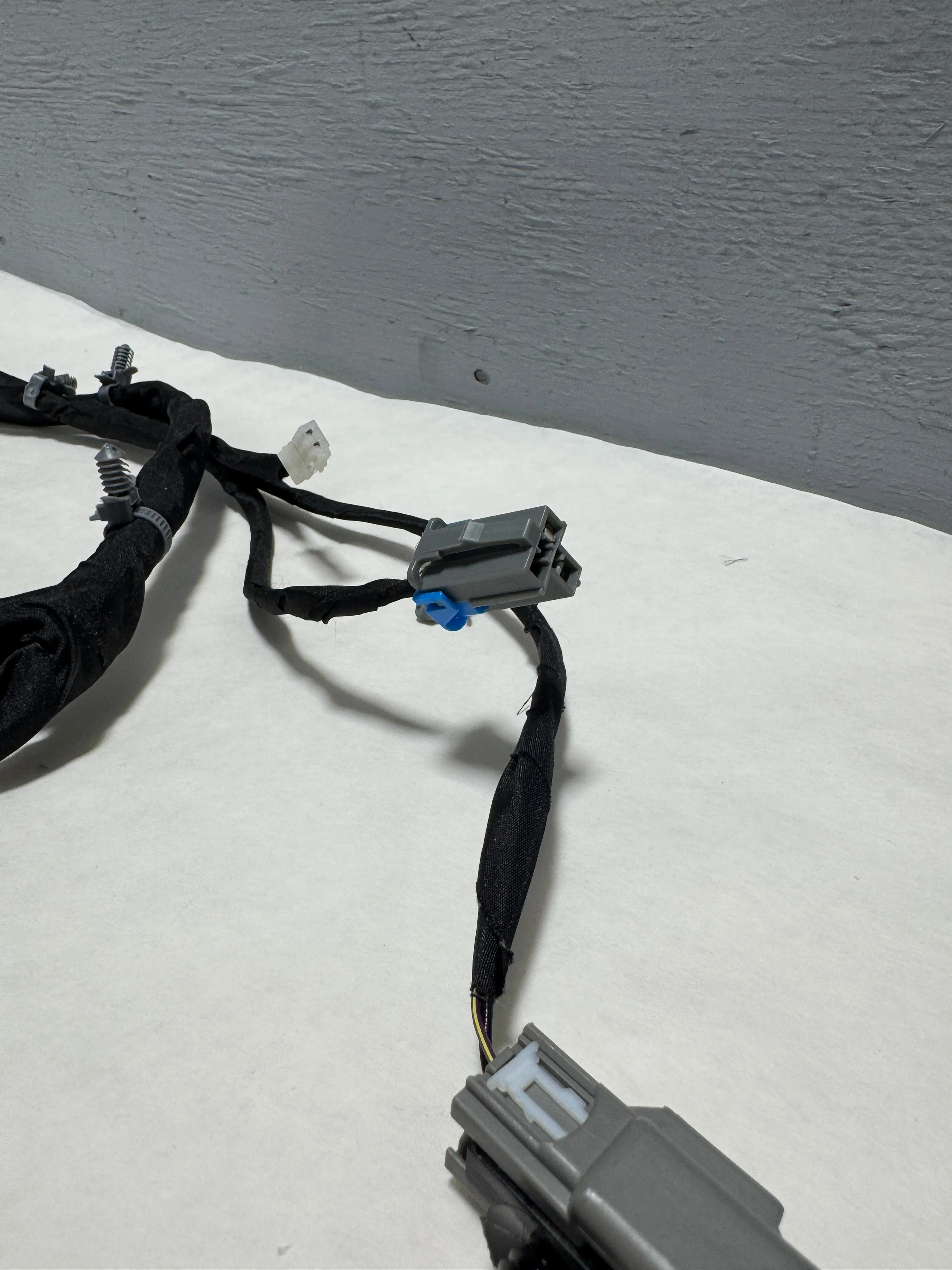 2017-2018 Silverado or Sierra Front Floor Console Wiring Harness W/O E-Assist or Rear DVD