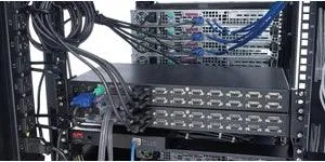 APC 8 Port Multi-Platform Analog KVM (AP5201)