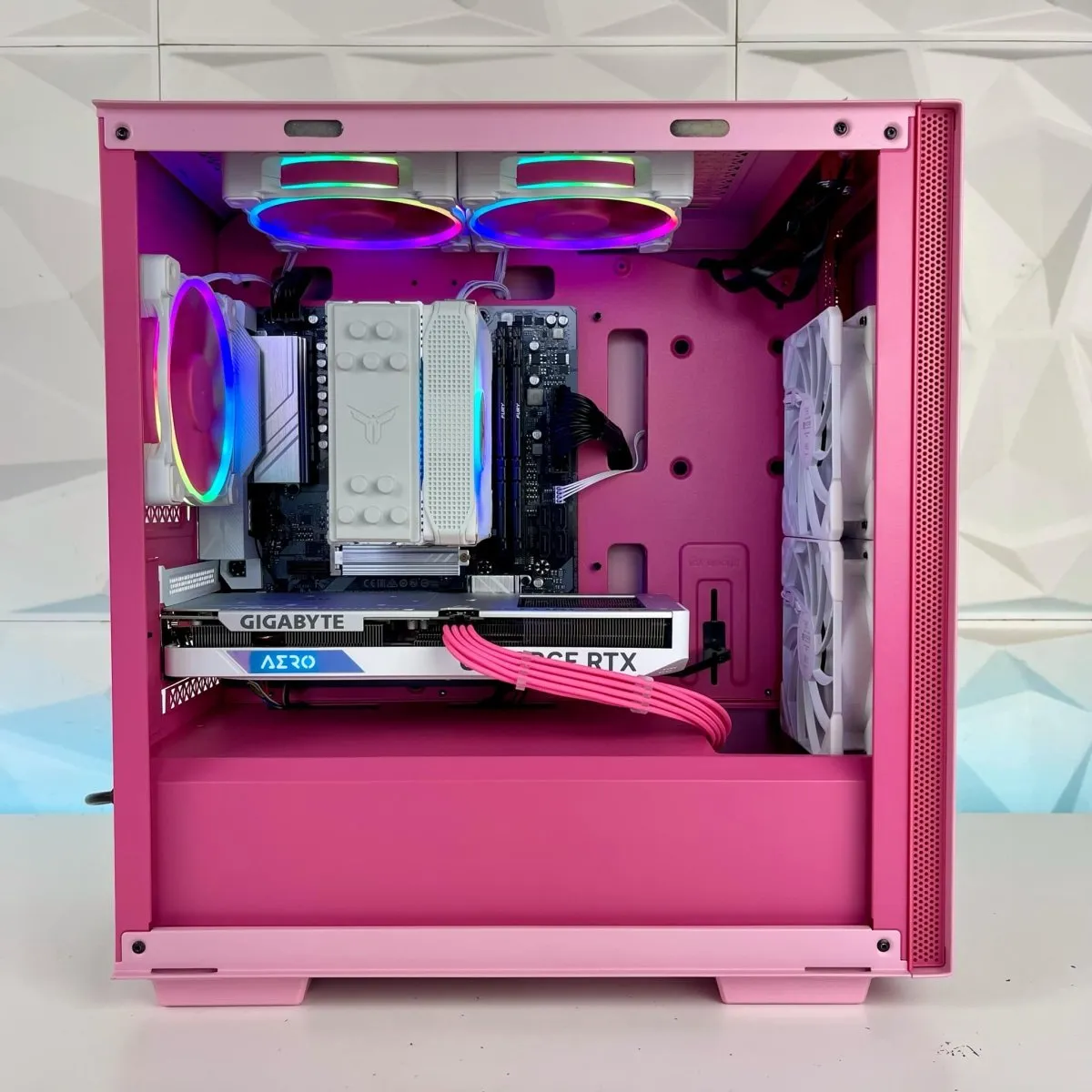 IGaming Core i5 14400F| RTX 4060-4060Ti | Pink Cube