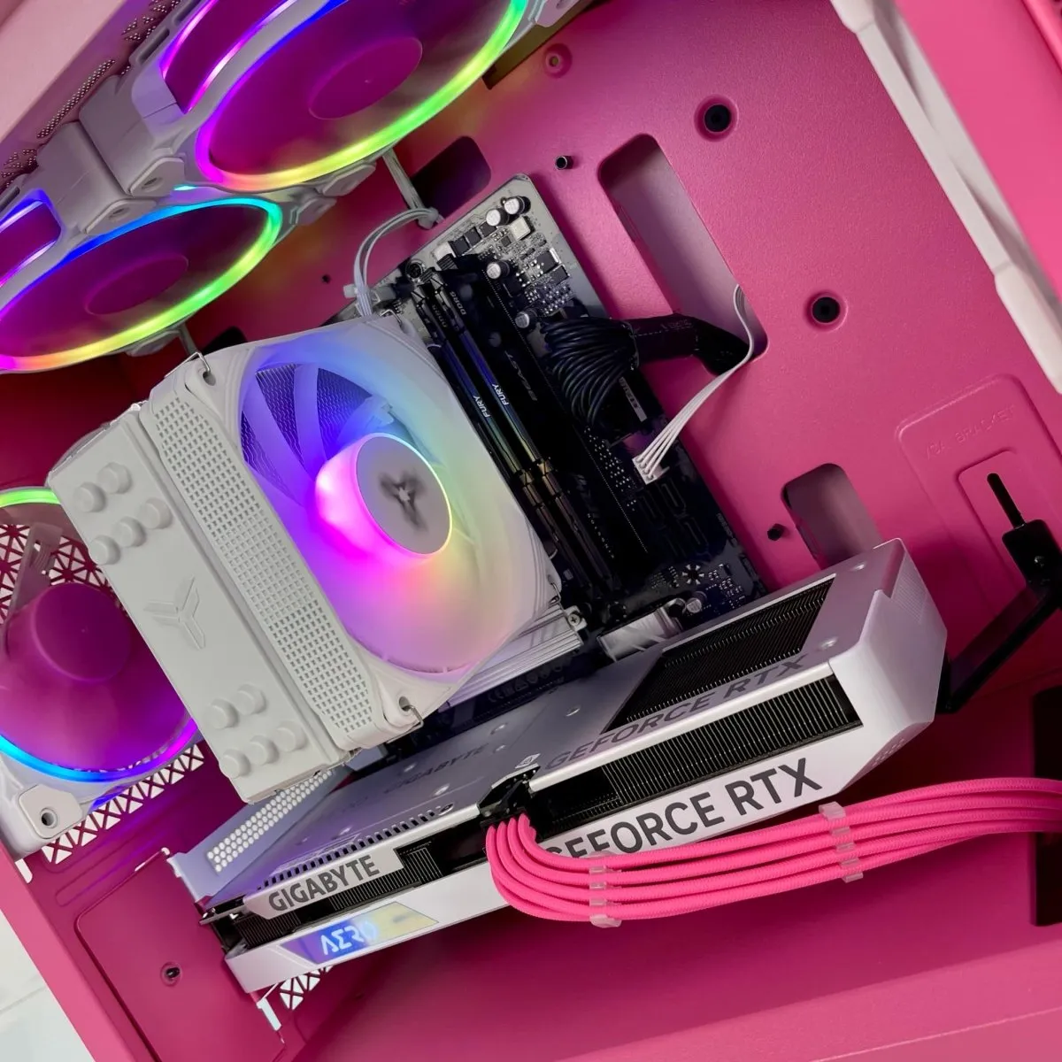 IGaming Core i5 14400F| RTX 4060-4060Ti | Pink Cube