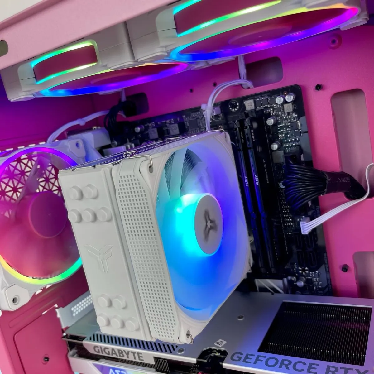 IGaming Core i5 14400F| RTX 4060-4060Ti | Pink Cube