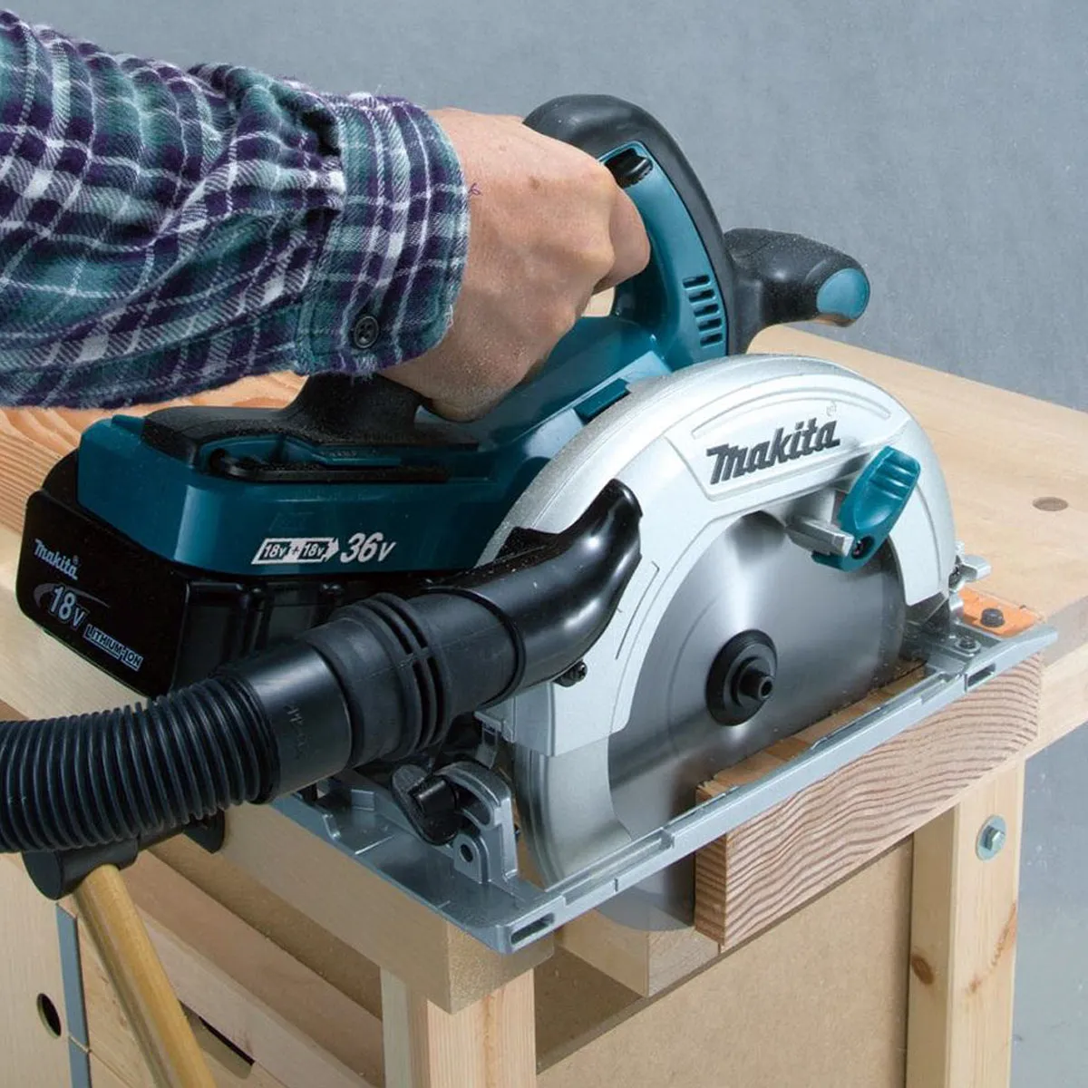 Makita DHS710ZJ 36V Circular Saw with 2 x 5.0Ah Batteries & Twin Port Charger in Case