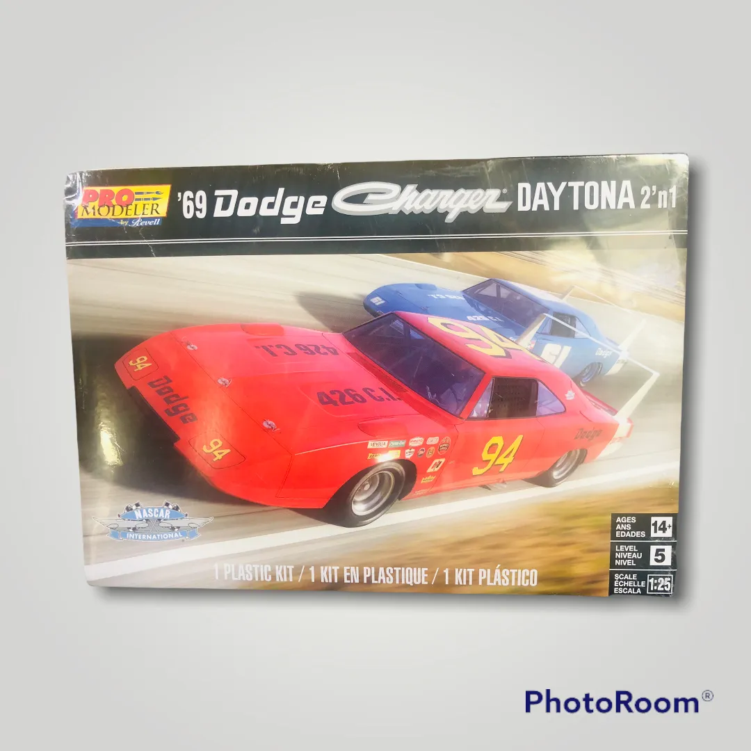 Revell ‘69 Dodge Charger Daytona 2’n 1